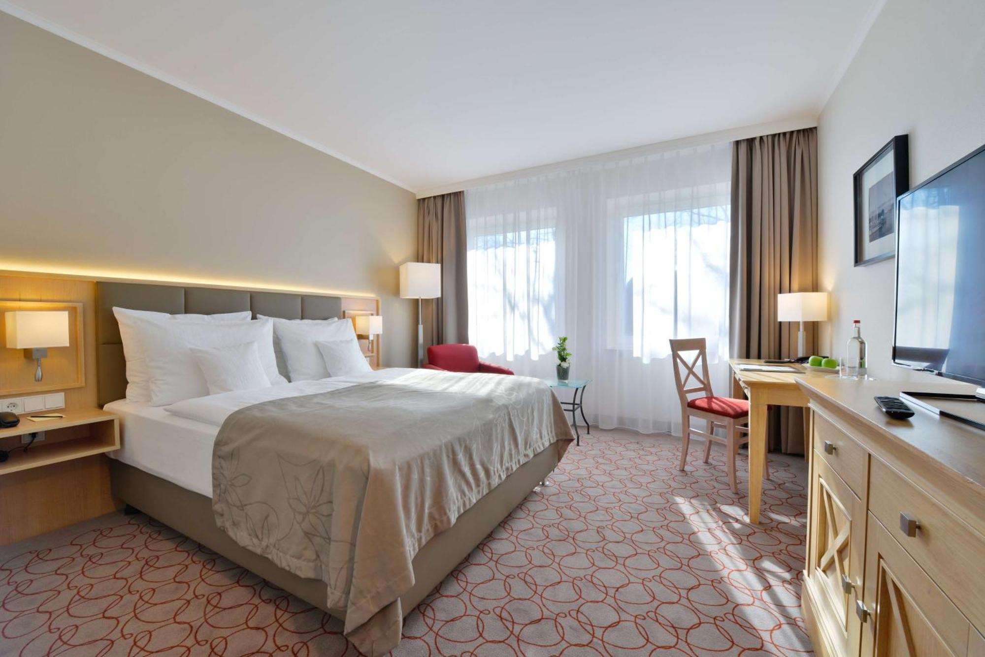 Premium Double Room with Garden View,1666637701:JPEG