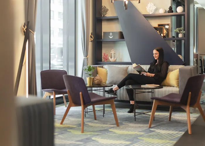 Holiday Inn - The Niu, Yen City By Ihg